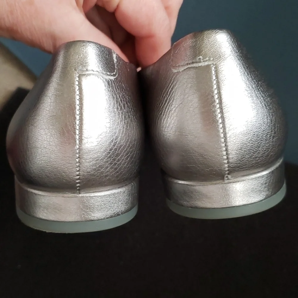 ECCO  flats size 9. - Picture 6 of 12